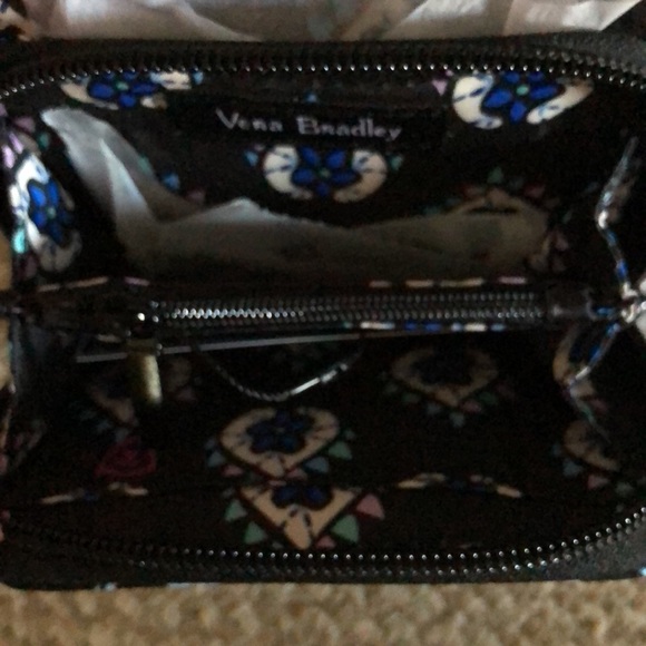 Vera Bradley wallet - Picture 4 of 5